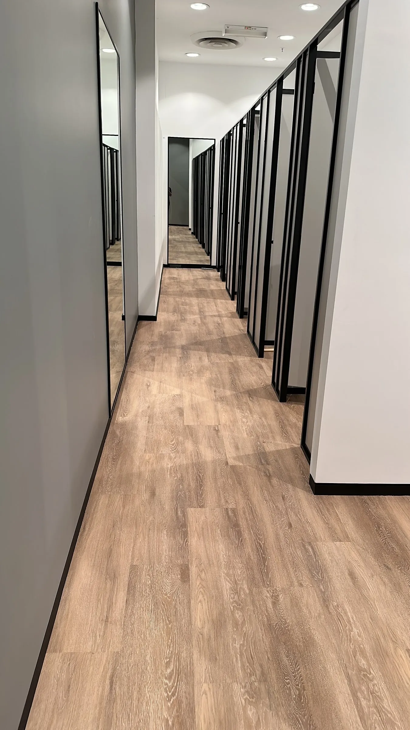 Office corridor, ready for move-in